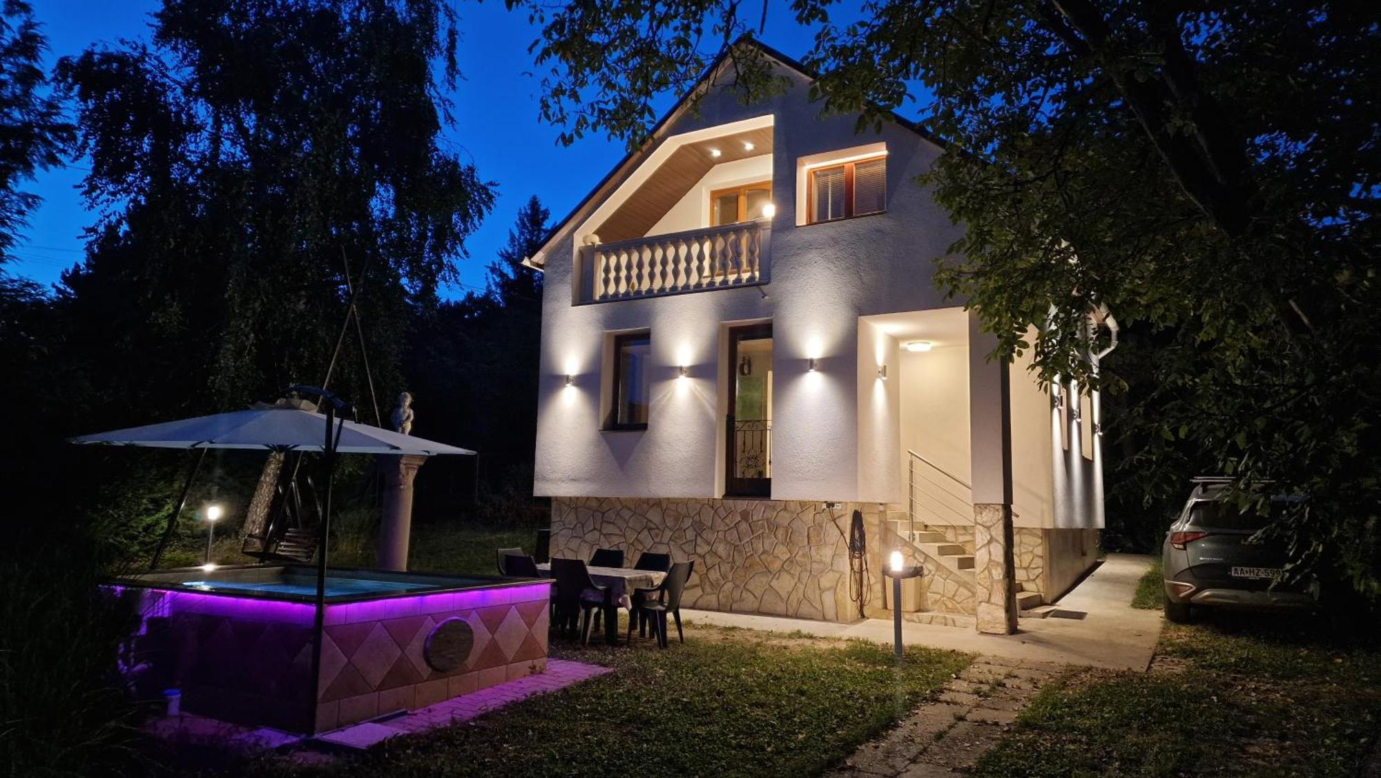Pilis Hills View Deluxe House With Pool & Ac Near Bp Villa Pilisszentivan ภายนอก รูปภาพ
